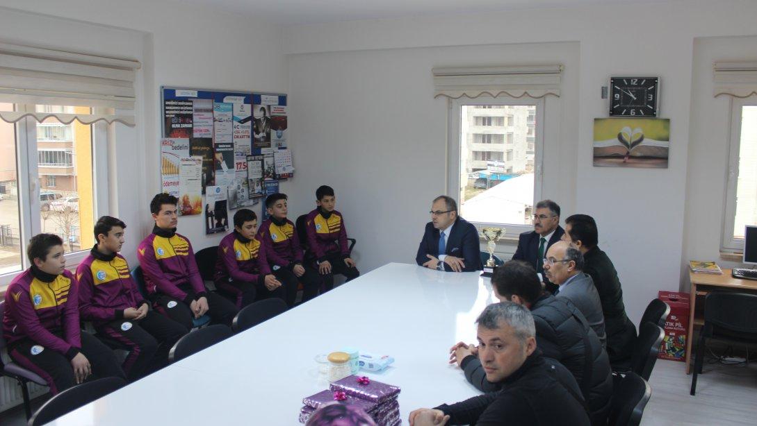 Mimar Sinan  Ortaokulu Hentbol Takımlarına Ziyaret