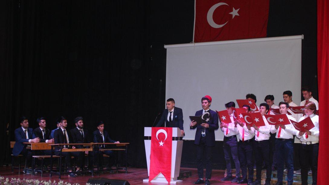 İstiklal Marşının kabulü ve Mehmet Akif Ersoyu anma programı düzenlendi
