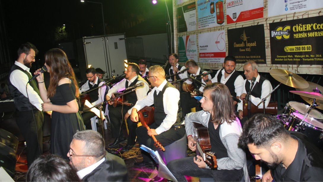 Turhal Bilim Sanat Merkezi Tarafından Türk Halk Müziği Konseri Düzenlendi