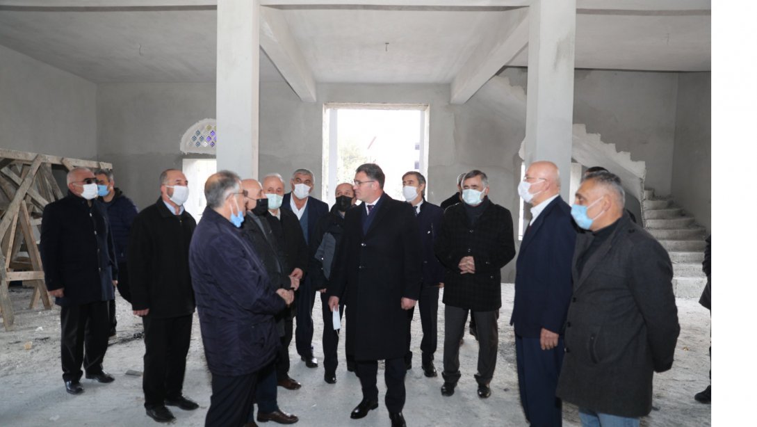 Tokat Valimiz Sayın Dr. Ozan Balcı Camii İnşaatında İncelemelerde Bulundu