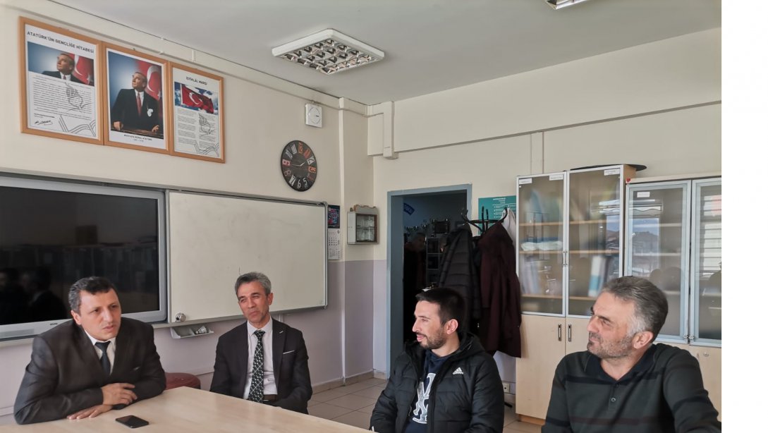İlçe Milli Eğitim Müdürümüz Ahmet Dinçer İmam Hatip Ortaokulunu Ziyaret Etti